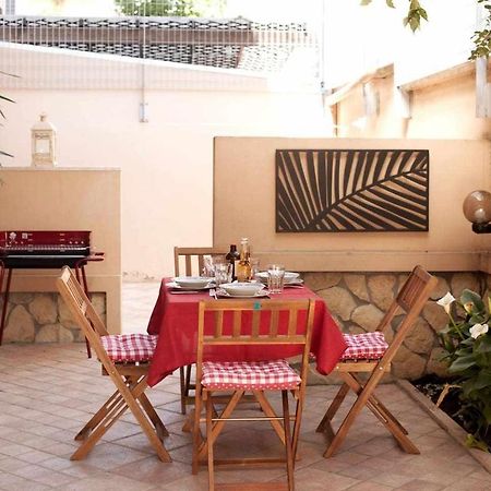 Elegante Villa Lu Centro Citta Con Parcheggio Cagliari Zewnętrze zdjęcie