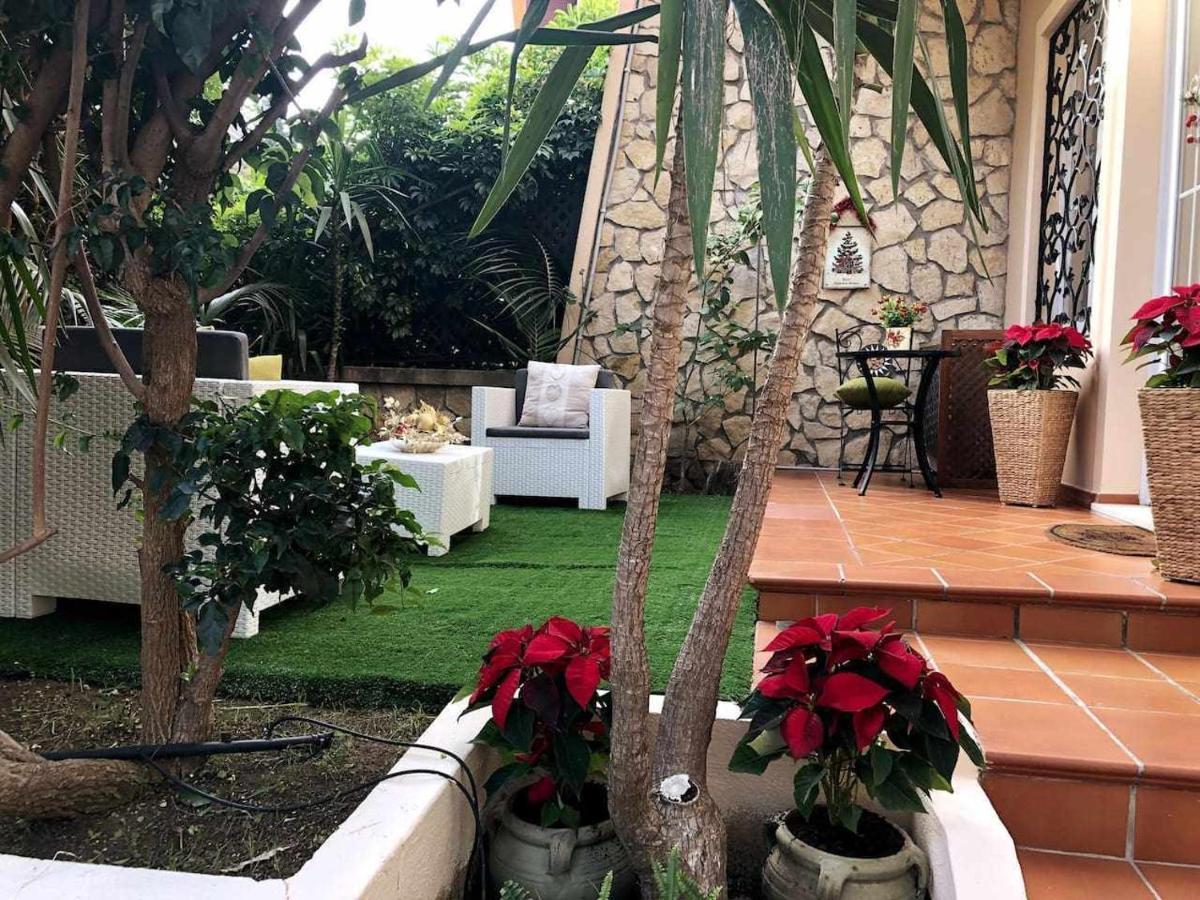 Elegante Villa Lu Centro Citta Con Parcheggio Cagliari Zewnętrze zdjęcie
