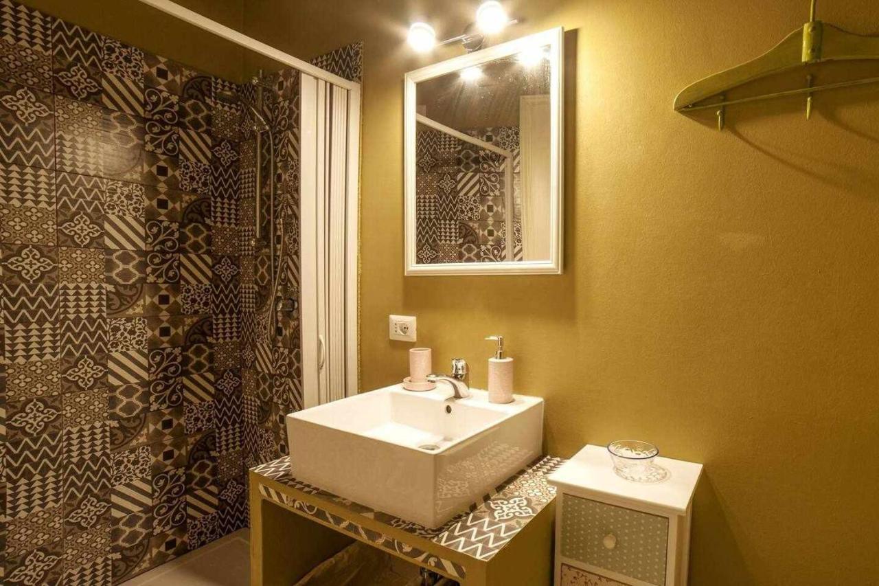 Elegante Villa Lu Centro Citta Con Parcheggio Cagliari Pokój zdjęcie